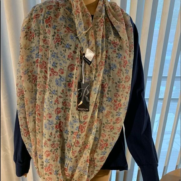 Rampage Eternity Scarf New With Tags Delicate Design With Red And Blue Flowers - Picture 2 of 5